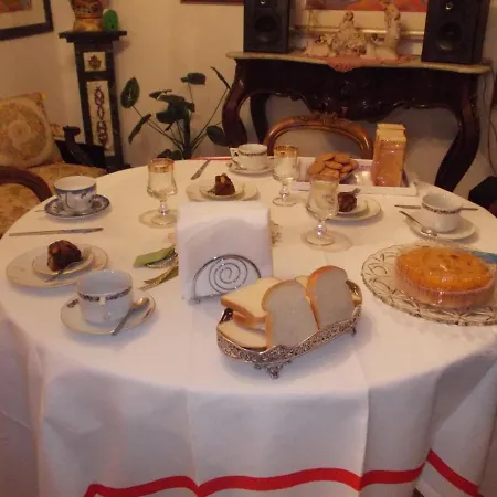 Domus Aurea B&B 오리스타노