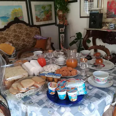 فندق مبيت وإفطار Domus Aurea أوريستانو