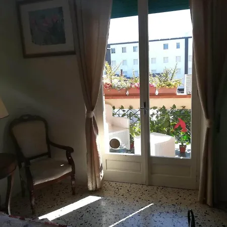 Bed & Breakfast Domus Aurea Oristano