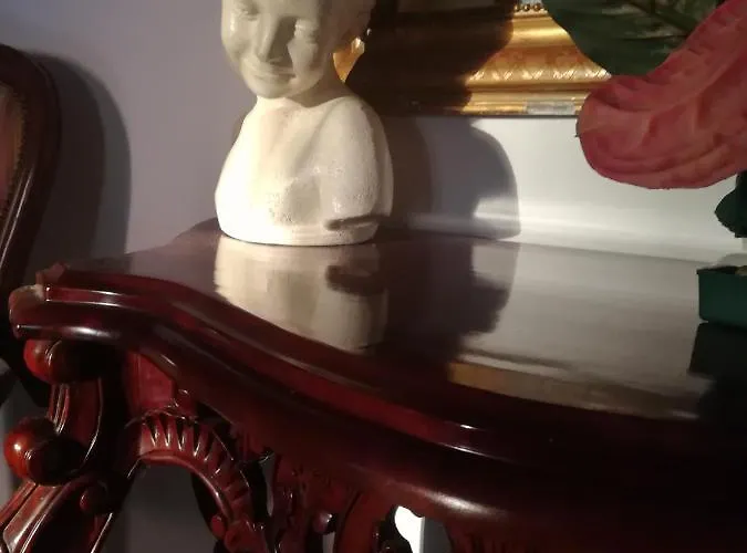 Oda ve Kahvaltı Domus Aurea