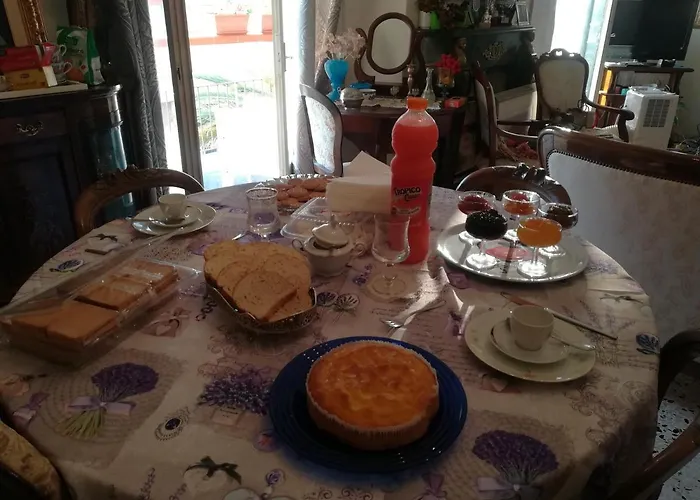 Oda ve Kahvaltı Domus Aurea