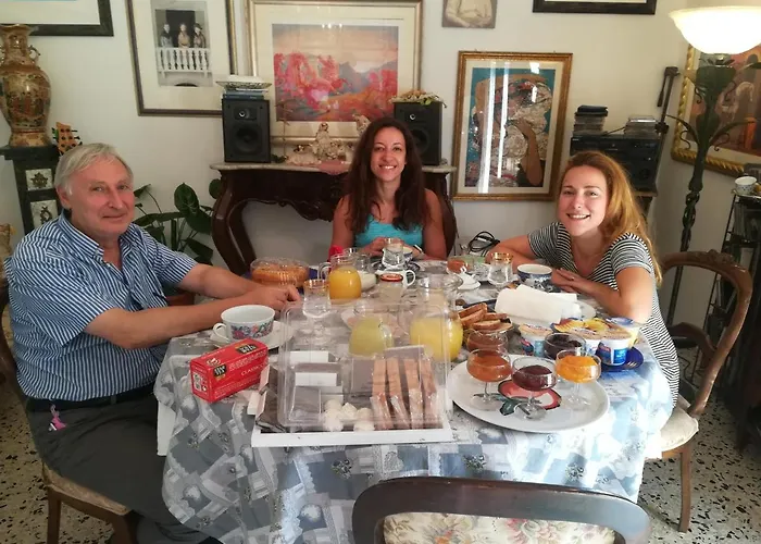 Domus Aurea Oda ve Kahvaltı Oristano