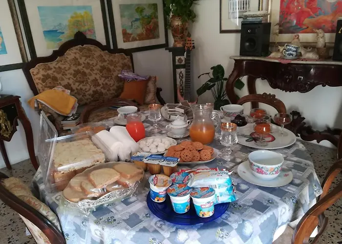 Oda ve Kahvaltı Domus Aurea Oristano