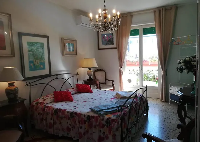 Oda ve Kahvaltı Domus Aurea Oristano