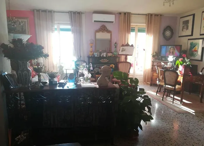 Oda ve Kahvaltı Domus Aurea Oristano