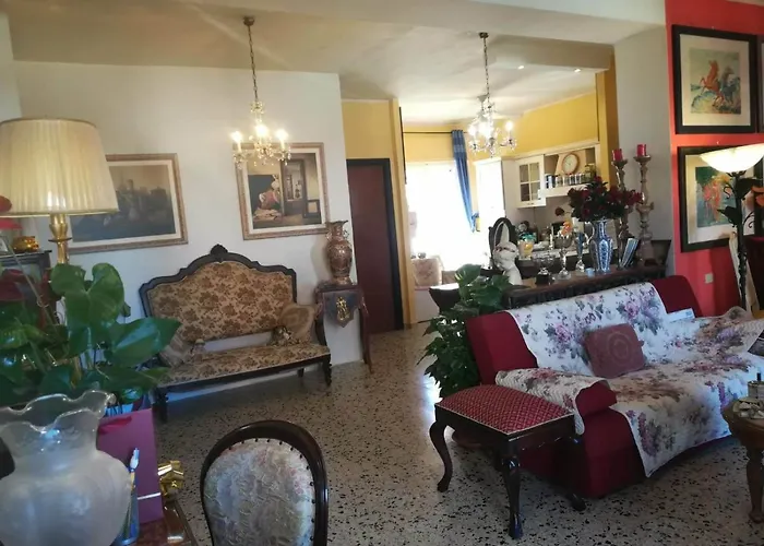 Domus Aurea Oda ve Kahvaltı Oristano